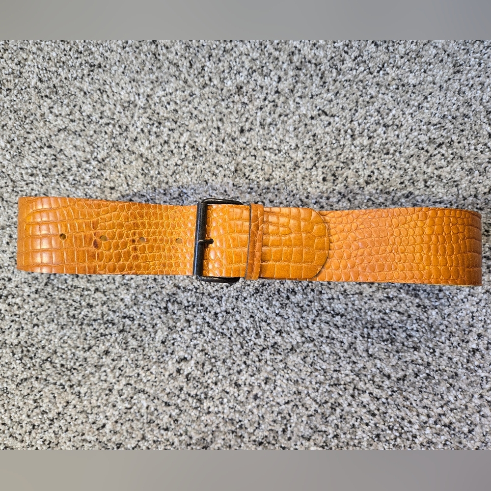 KRIZIA Embossed Snake Golden Tan Leather Belt Holes @ 26"-30" New WITHOUT Tags
